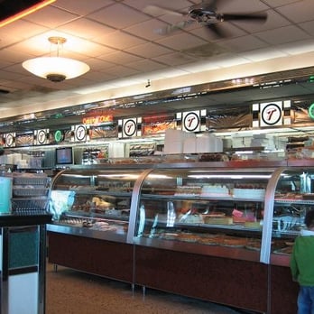 Double T Diner - dessert case - Diners Near Me - Annapolis, Maryland