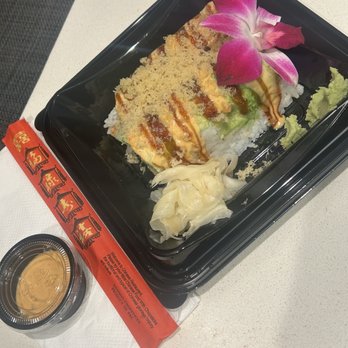 Super Bowl Sushi - Mr. Grinch Roll - Sushi Bars Near Me - Burbank, California Super Bowl Sushi - Mr. Grinch Roll - Sushi Bars Near Me - Burbank, California