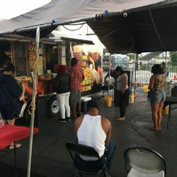 Naked Bones Barbecue & Seafood - Customers