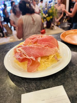 Hela Provisions by null