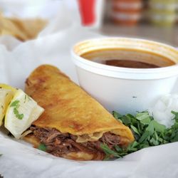 Palo Fierro Mexican Food - Quesabirria