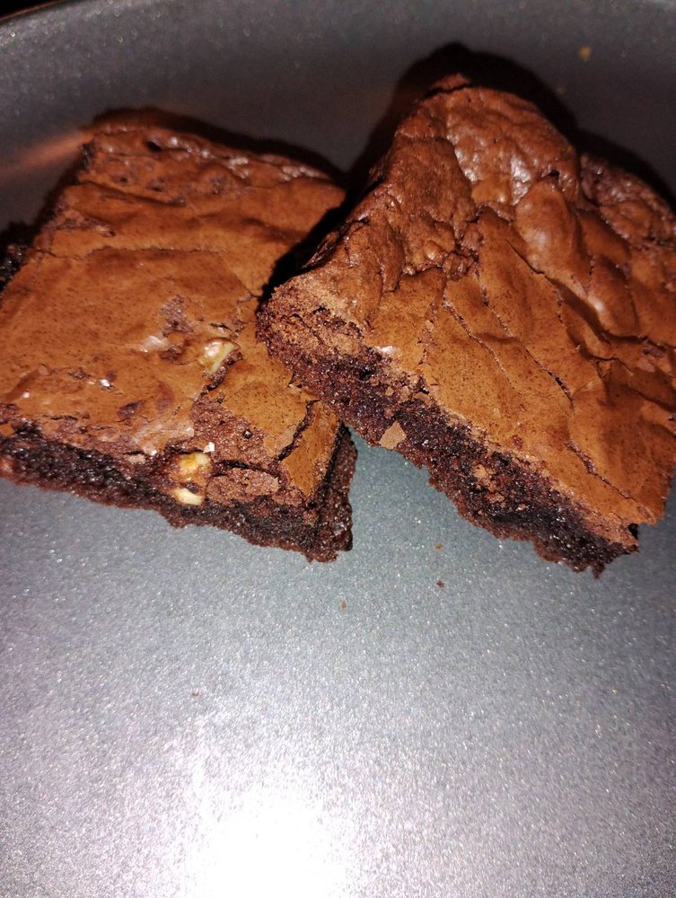 The Brownie Shop Logo