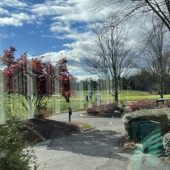 Brass Cannon Restaurant - View of golfers - American Near Me - Gainesville, Virginia