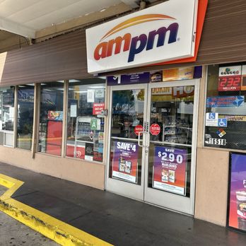 Arco - I don't see anything like a sign saying "restroom not available". - Gas Stations Near Me - Lawndale, California