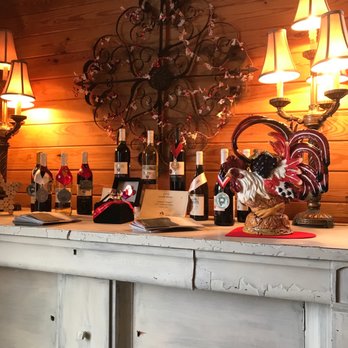 Veramar Vineyard - Beautiful display of award-winning wines! - Wineries Near Me - Berryville, Virginia Veramar Vineyard - Beautiful display of award-winning wines! - Wineries Near Me - Berryville, Virginia