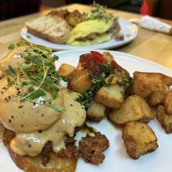Eggy’s Neighborhood Kitchen - Chorizo Eggs Benedict - Breakfast & Brunch Near Me - Berkeley, California Eggy’s Neighborhood Kitchen - Chorizo Eggs Benedict - Breakfast & Brunch Near Me - Berkeley, California