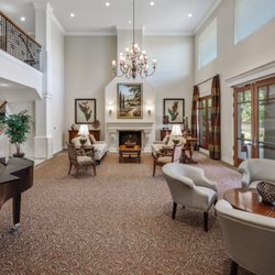 Oakmont of Fresno - Community common area