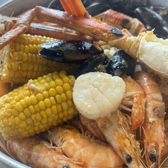 Ventura Crab N Spice - Shrimp , crab, 1 lb. Mussels, scallops - Seafood Near Me - Ventura, California Ventura Crab N Spice - Shrimp , crab, 1 lb. Mussels, scallops - Seafood Near Me - Ventura, California