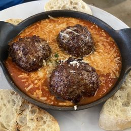 Yummy meatball appetizer with home made marinara sauce. Delicious! Yummy meatball appetizer with home made marinara sauce. Delicious!