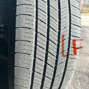 Costco Wholesale - Tire - Wholesale Stores Near Me - Saint Charles, Illinois