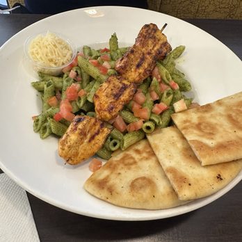 Cafe Moderno - Penne Basil Pasta with Chicken - Cafes Near Me - Montclair, California