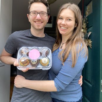 Veegmyeats - Home delivered cupcakes from Veegmyeats (Photo by Deanna Troy Travels) - Vegan Near Me - Hartford, Connecticut