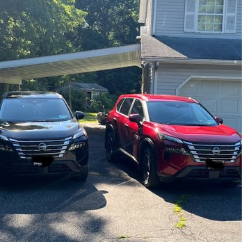 Thruway Nissan - Say hello to Julie and Ruby - Car Dealers Near Me - Newburgh, New York Thruway Nissan - Say hello to Julie and Ruby - Car Dealers Near Me - Newburgh, New York