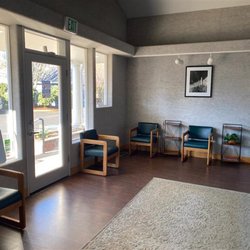 Waiting room, Cal Young Periodontics Center. Periodontist in Eugene, OR.