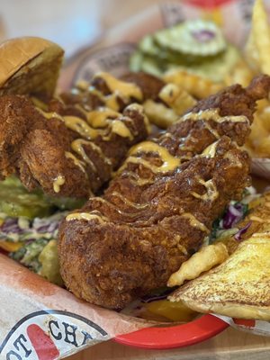 Dave's Hot Chicken by null