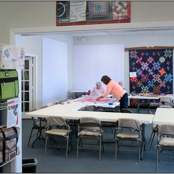 Painted Pony 'n Quilts - Fabric Stores Near Me - La Porte, Texas
