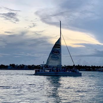 Sunset Celebration at Mallory Square - Festivals Near Me - Key West, Florida Sunset Celebration at Mallory Square - Festivals Near Me - Key West, Florida