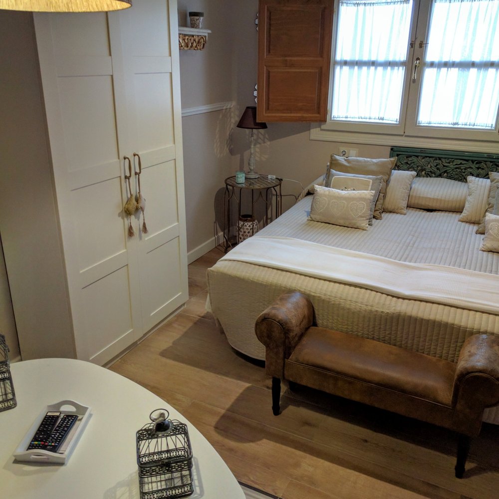 Palacio Almagra - Room - Hotels Near Me - Granada, GR Palacio Almagra - Room - Hotels Near Me - Granada, GR