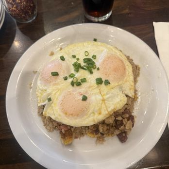 Giovanni Pastrami - Uncle Royce's Fried Rice- this pretty good - Pizza Near Me - Honolulu, Hawaii Giovanni Pastrami - Uncle Royce's Fried Rice- this pretty good - Pizza Near Me - Honolulu, Hawaii