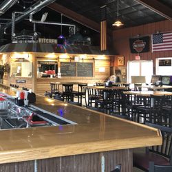 Smokey's Grille