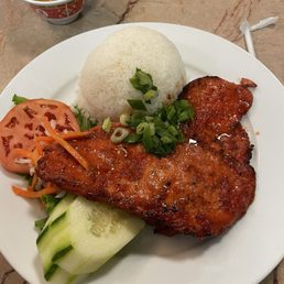 Rice with Marinated Grill Lemongrass Chicken