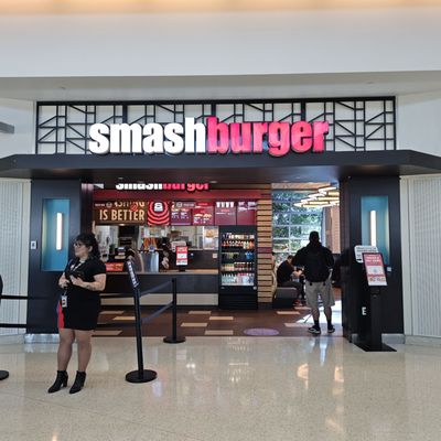 San Jose Mineta International Airport by null