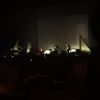 Chicago Theatre - Performing Arts Near Me - Chicago, Illinois Chicago Theatre - Performing Arts Near Me - Chicago, Illinois