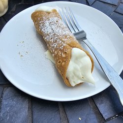 This cannoli was so good!