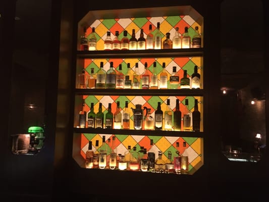 Gibson Bar by null