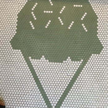 Dom’s Creamery - Adorable floor in the entryway - Ice Cream & Frozen Yogurt Near Me - Avon, Connecticut