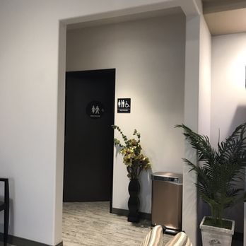 Eric M. Pena, DDS, MSc, DICOI - Bathrooms - General Dentistry Near Me - Chatsworth, California Eric M. Pena, DDS, MSc, DICOI - Bathrooms - General Dentistry Near Me - Chatsworth, California