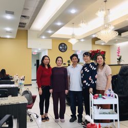 Cloud 9 Nails & Spa - The snack and refreshments trolly in the lower right corner!