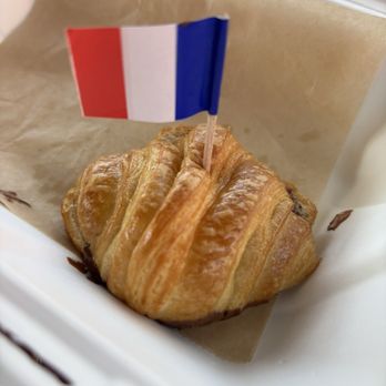 Vanilla Espresso French Café - Mini Nutella Croissant - Breakfast & Brunch Near Me - Miami Lakes, Florida