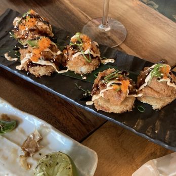 Oao - Sushi Bar & Grill at Wailea - Spicy Tuna Rice Cakes - Sushi Bars Near Me - Kihei, Hawaii Oao - Sushi Bar & Grill at Wailea - Spicy Tuna Rice Cakes - Sushi Bars Near Me - Kihei, Hawaii