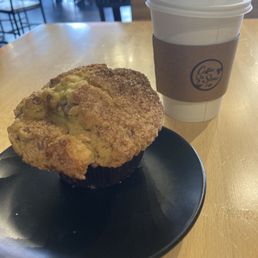 House blend coffee and a French toast muffin. Excellent House blend coffee and a French toast muffin. Excellent