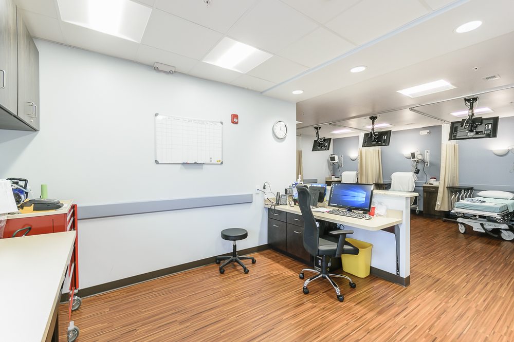 MINIMALLY INVASIVE VASCULAR 21 Photos 2720 US Hwy 1 South, St