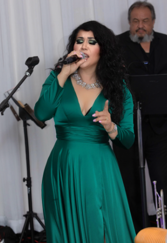 Miriam Neblina Latin Band Logo