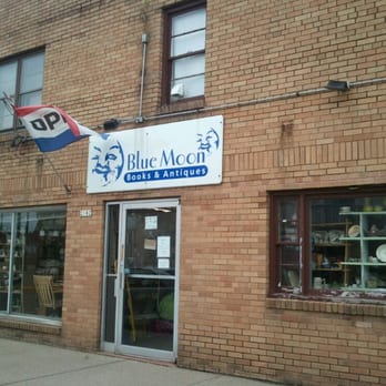 Blue Moon Books & Antiques - Antiques Near Me - Stevens Point, Wisconsin Blue Moon Books & Antiques - Antiques Near Me - Stevens Point, Wisconsin