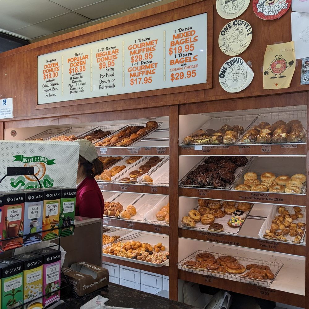 Dad's Donuts & Bakery - Donuts Near Me - Burbank, California