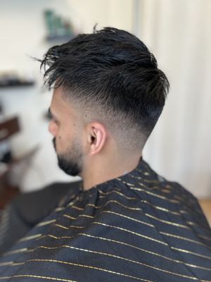 Studio KBB (Kelly's Barber & Beauty Inc.) by null