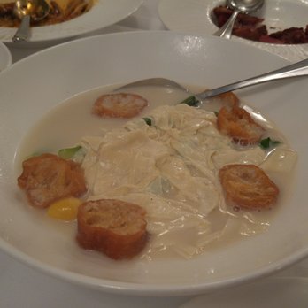 大班樓 - Layered Bean Curd and Bean Sprout in Fish Broth - Chinese Near Me - Hong Kong, HK