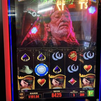 Harrah's Gulf Coast - Willie - Hotels Near Me - Biloxi, Mississippi