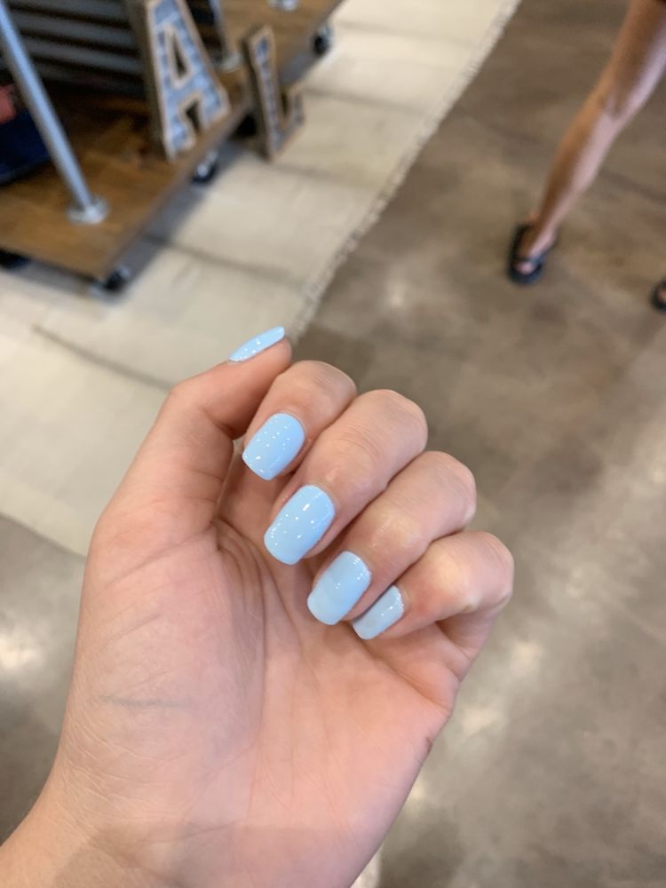 Aqua Nail Salon and Spa Logo