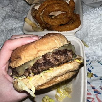 Burger Lounge - Lounge Burger - Burgers Near Me - Campbell, California