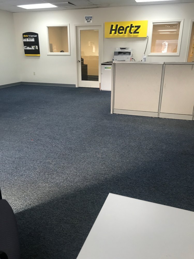 HERTZ RENT A CAR Updated August 2024 1120 Center St, Auburn, Maine