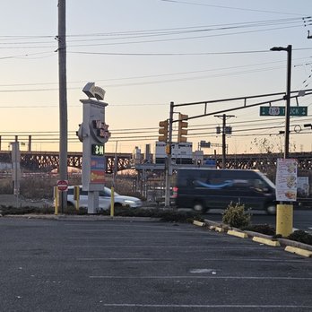 Sip Discount Liquors - Parking lot view - Beer, Wine & Spirits Near Me - Jersey City, New Jersey Sip Discount Liquors - Parking lot view - Beer, Wine & Spirits Near Me - Jersey City, New Jersey