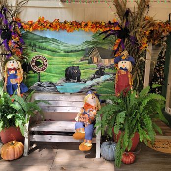 Black Bear Crafts - Home Decor Near Me - Gatlinburg, Tennessee Black Bear Crafts - Home Decor Near Me - Gatlinburg, Tennessee