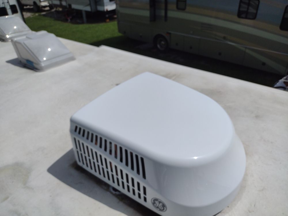 Slide of Professional Mobile RV Service