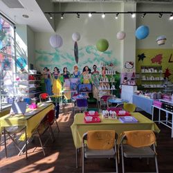 Bee’s Arts and Craft Studio