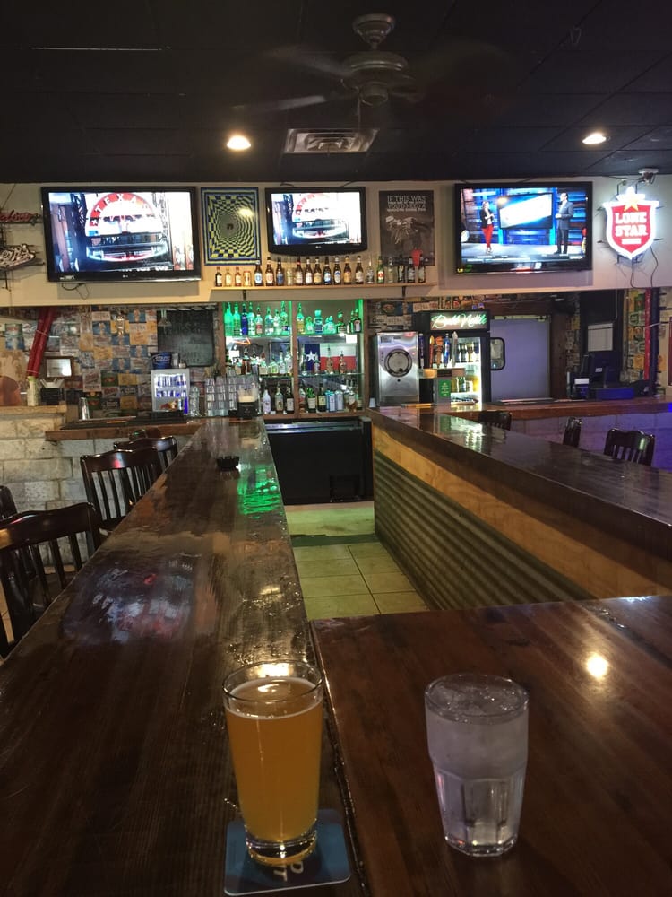BULL NETTLE SPORTS BAR & BILLIARDS Updated September 2024 11
